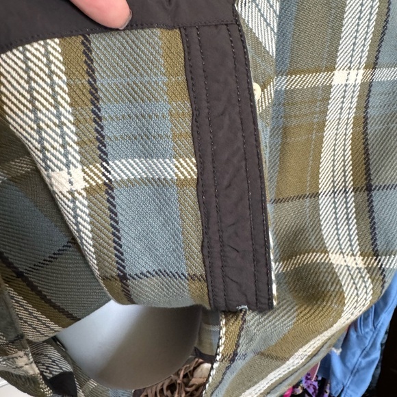 NORTH FACE HEAVYWEIGHT FLANNEL XL. WOMENS VALLEY TWILL BUTTON DOWN SHIRT. NWT - Picture 7 of 16